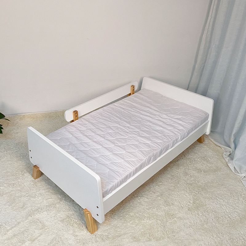 Durable Pure Natural Wooden Toddler Bed