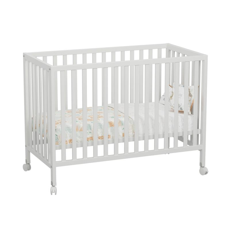 An Adjustable Modern Baby Wood Crib With Wheels