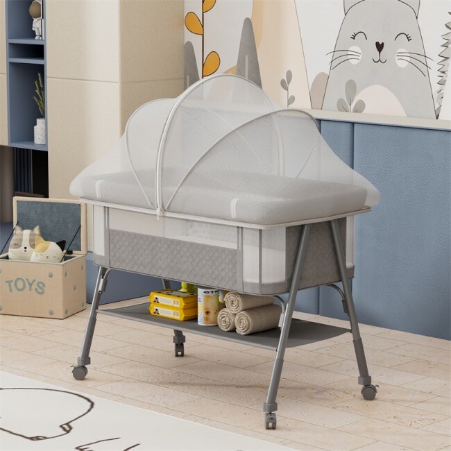 Berços confortáveis para recém-nascidos com rodas.