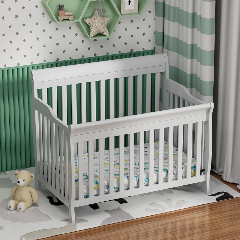 سرير أبيض خشبي على الطراز الأمريكي للأطفال الرضع 9 سنوات