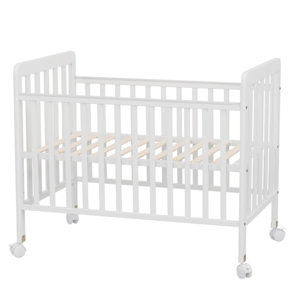 Lit bébé en bois moderne et robuste