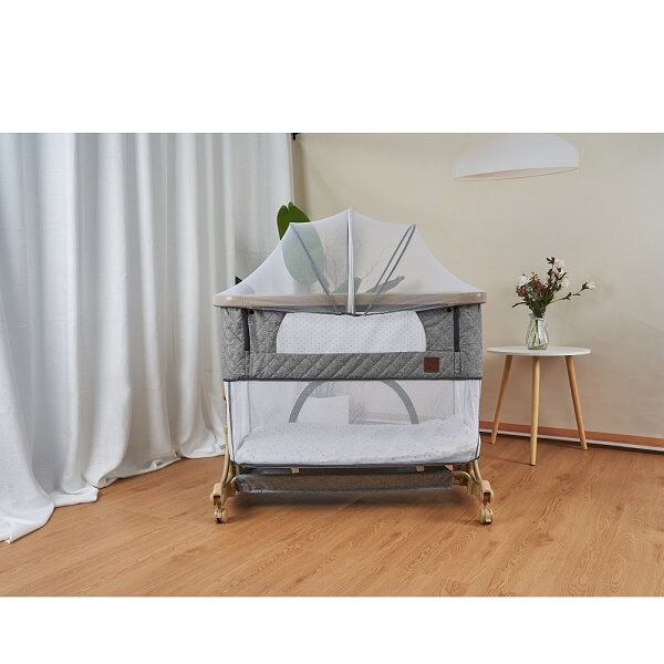 Baby bassinet with wheels on sale